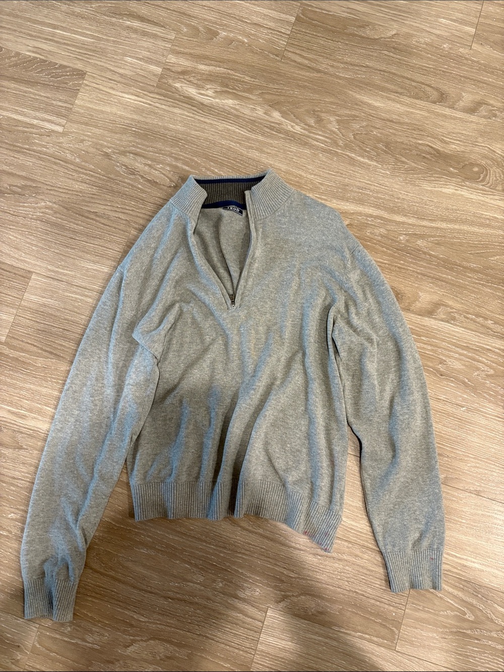 Izod Men's Light Grey Zip-Front Sweater